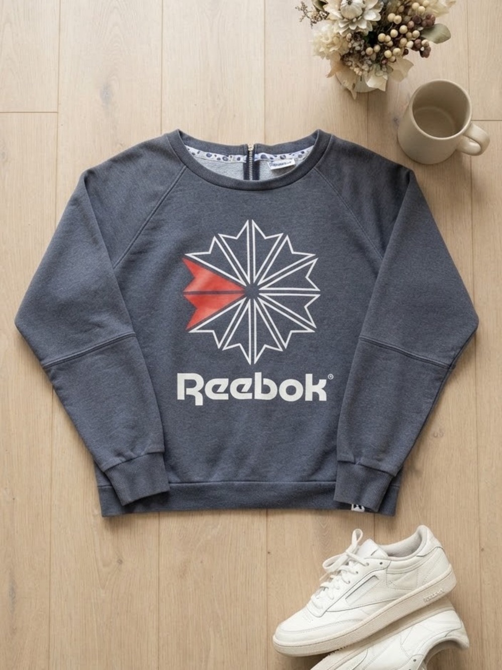 VTG Look Reebok Classic Crewneck Sweatshirt  Navy Blue Size M